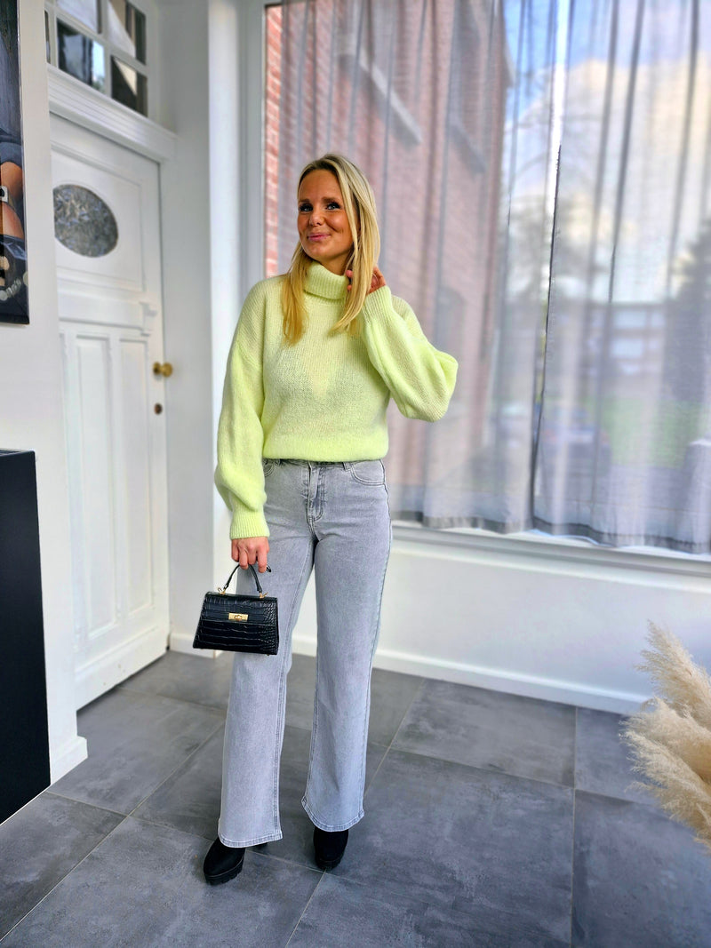 - Pomme Sweater