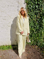 - Sfé Light Yellow Set