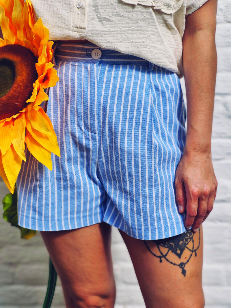 - Stripes Short