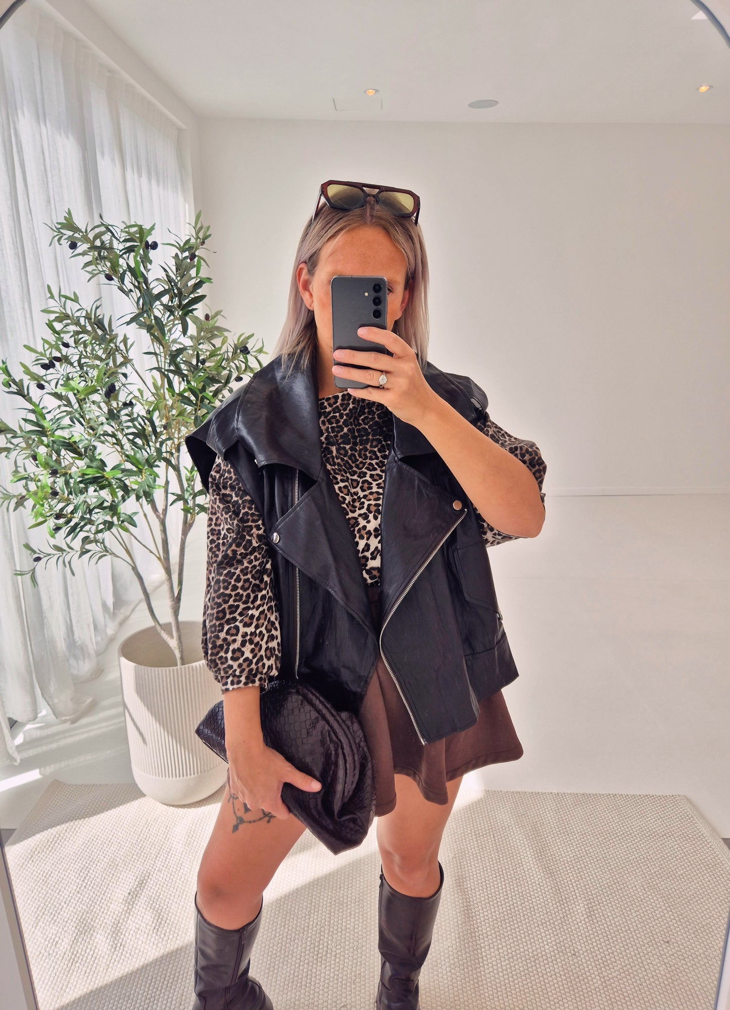 - Manon Leopard Sweatshirt