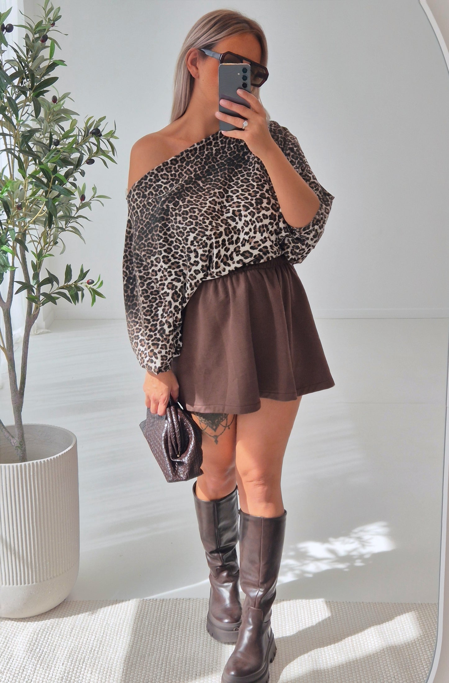 - Manon Leopard Sweatshirt