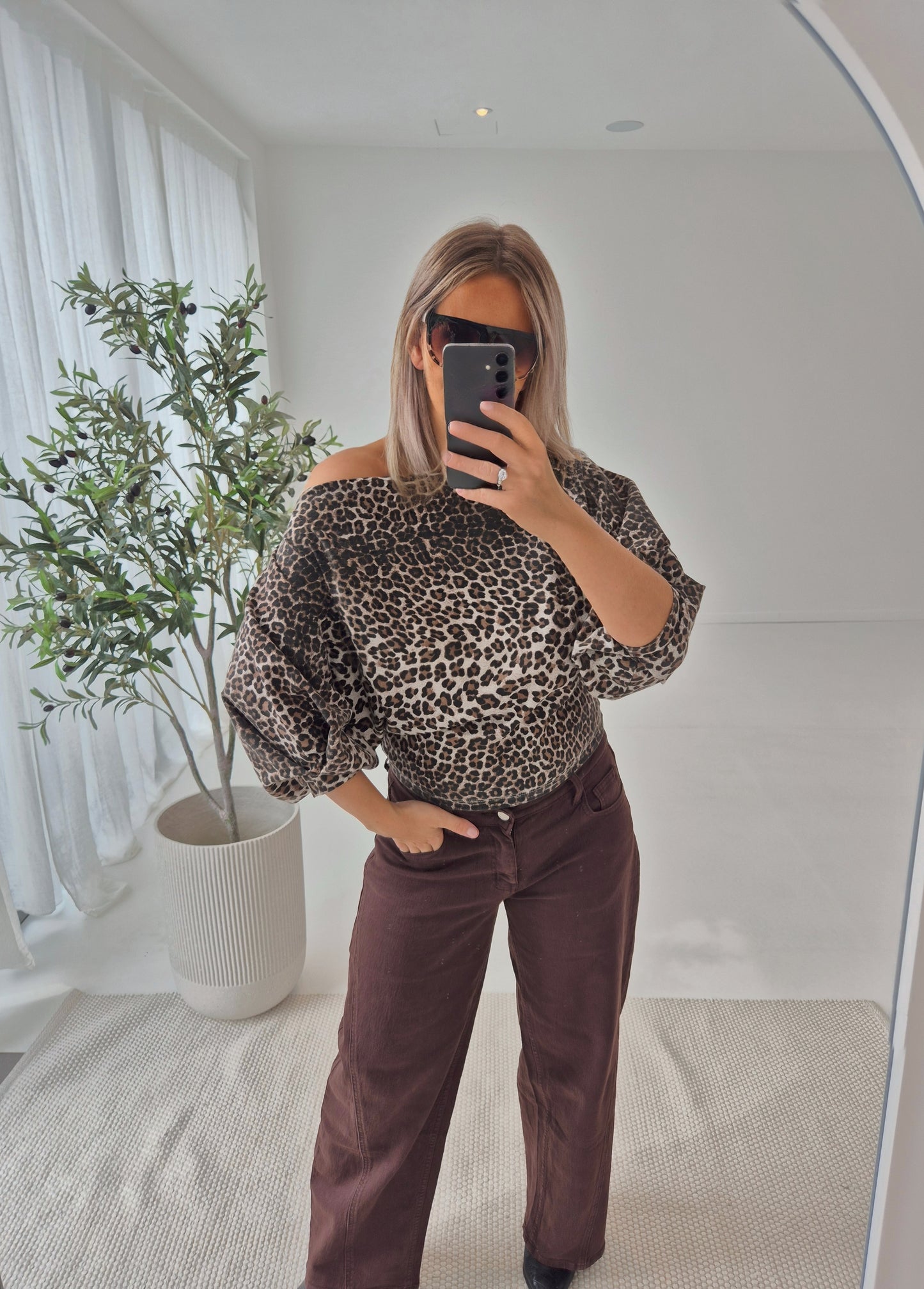- Manon Leopard Sweatshirt