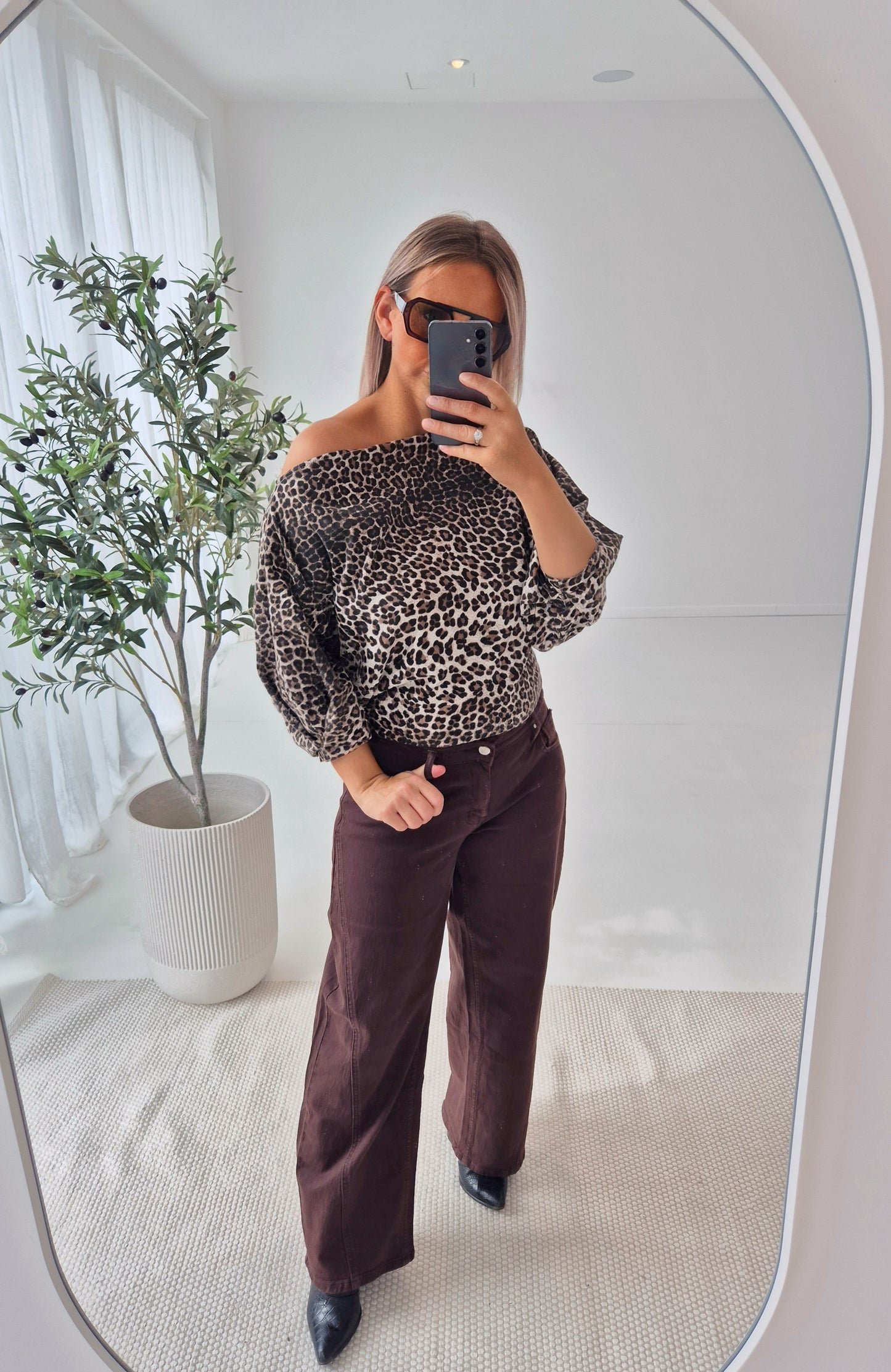 - Manon Leopard Sweatshirt