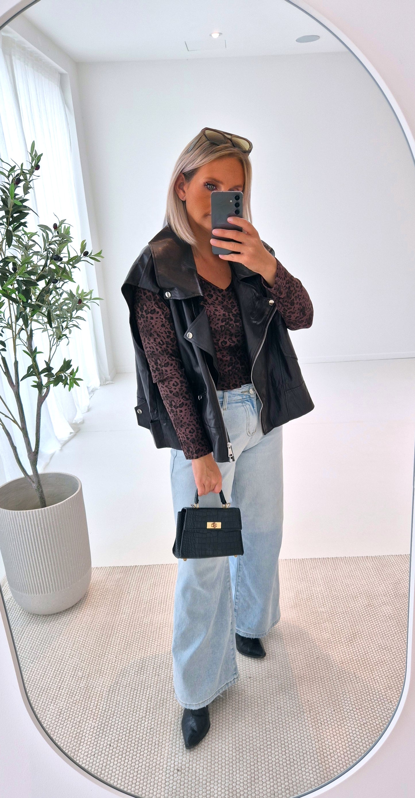 - Leopard Long Sleeve T-shirt