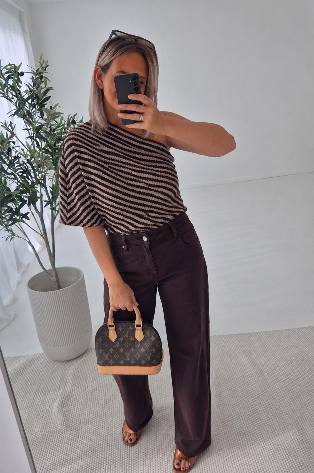 - Lifféa Off Shoulder Top (Brown)
