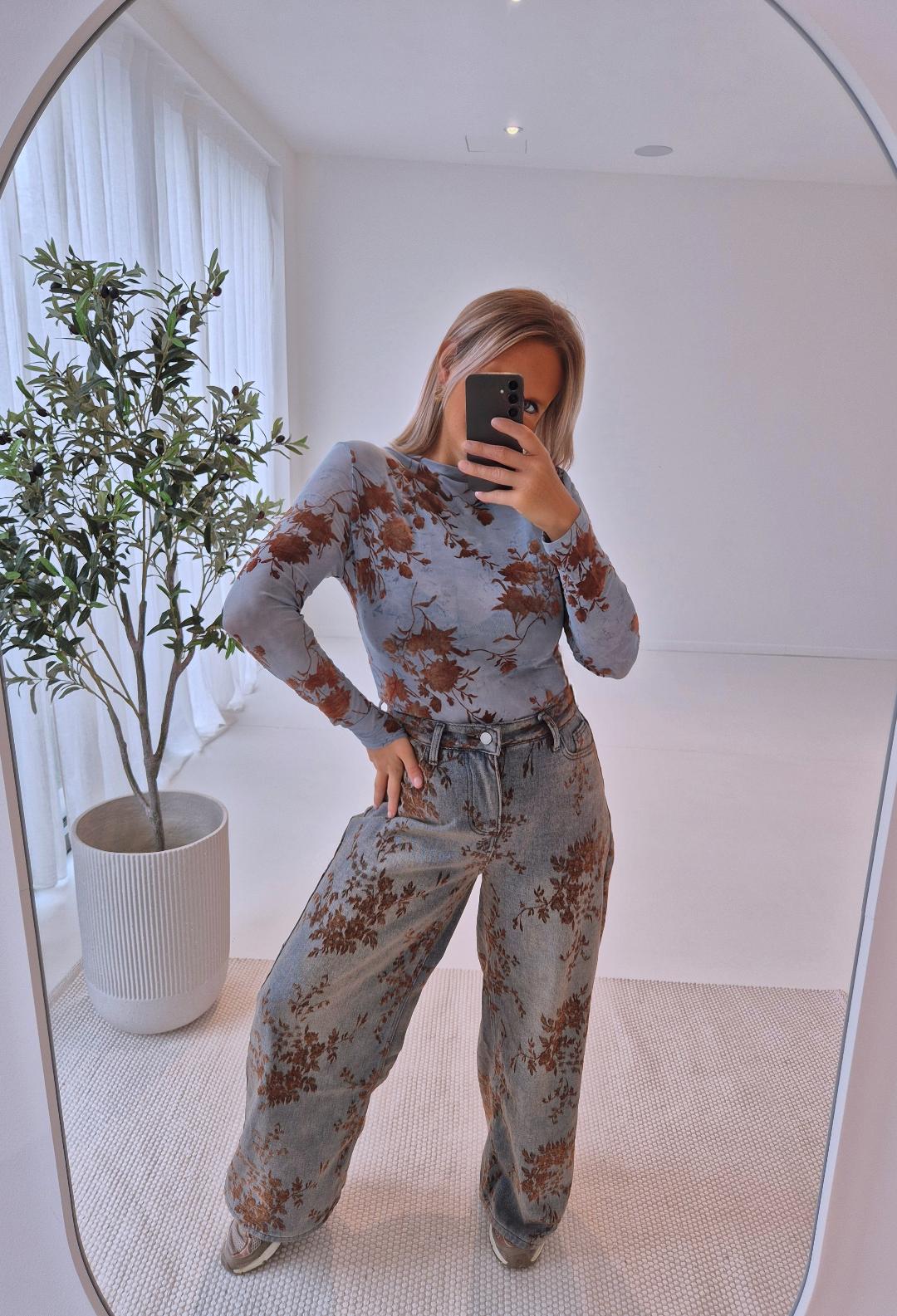 - Lost in Flower Wide Leg Jeans