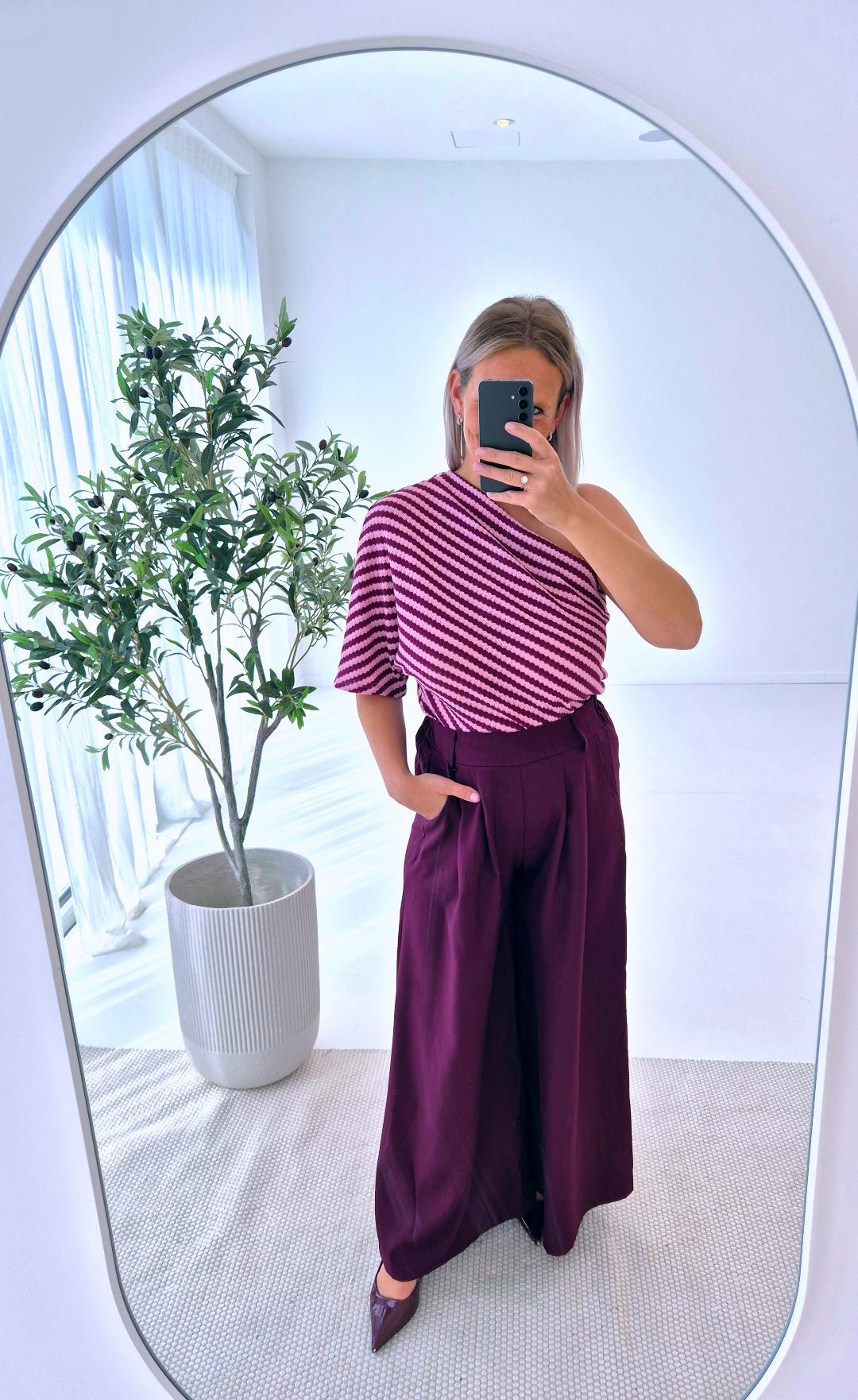 - Lifféa Off Shoulder Top (Bordeaux)