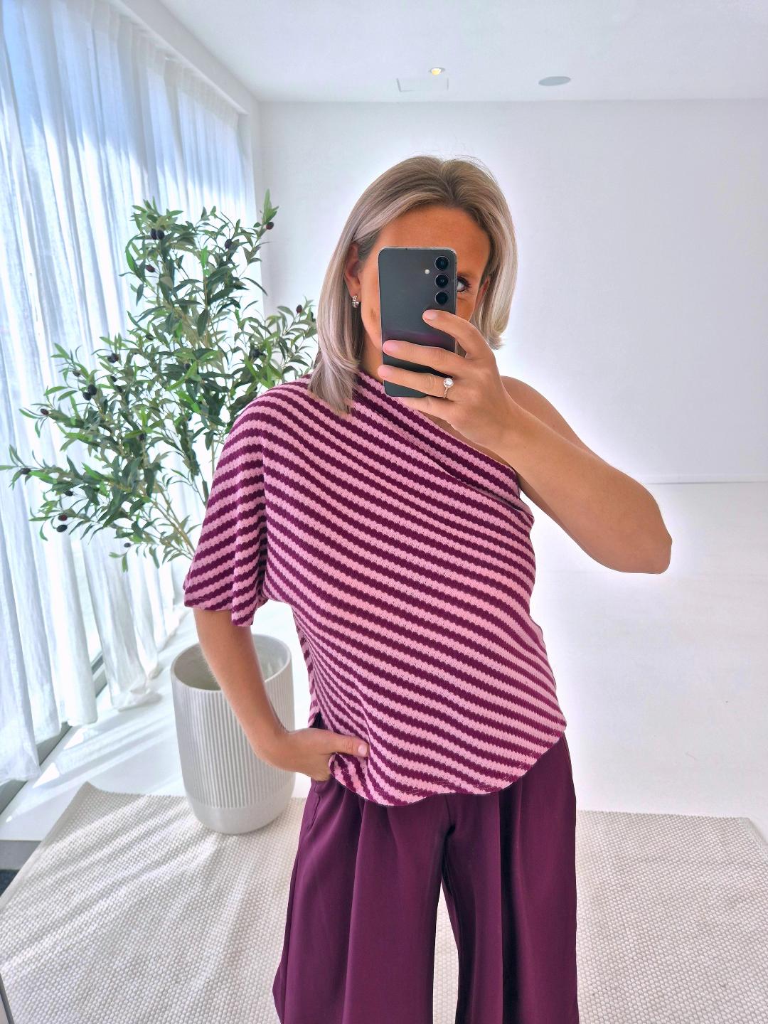 - Lifféa Off Shoulder Top (Bordeaux)
