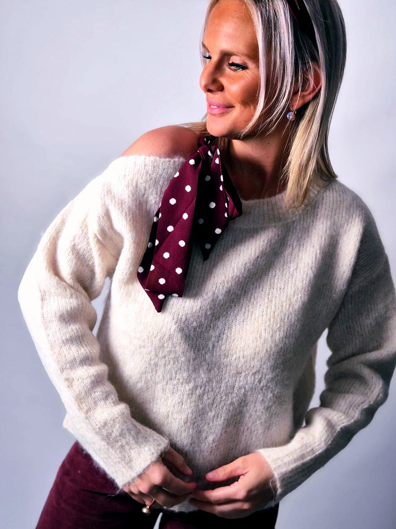 - Doux Hiver White Knitwear