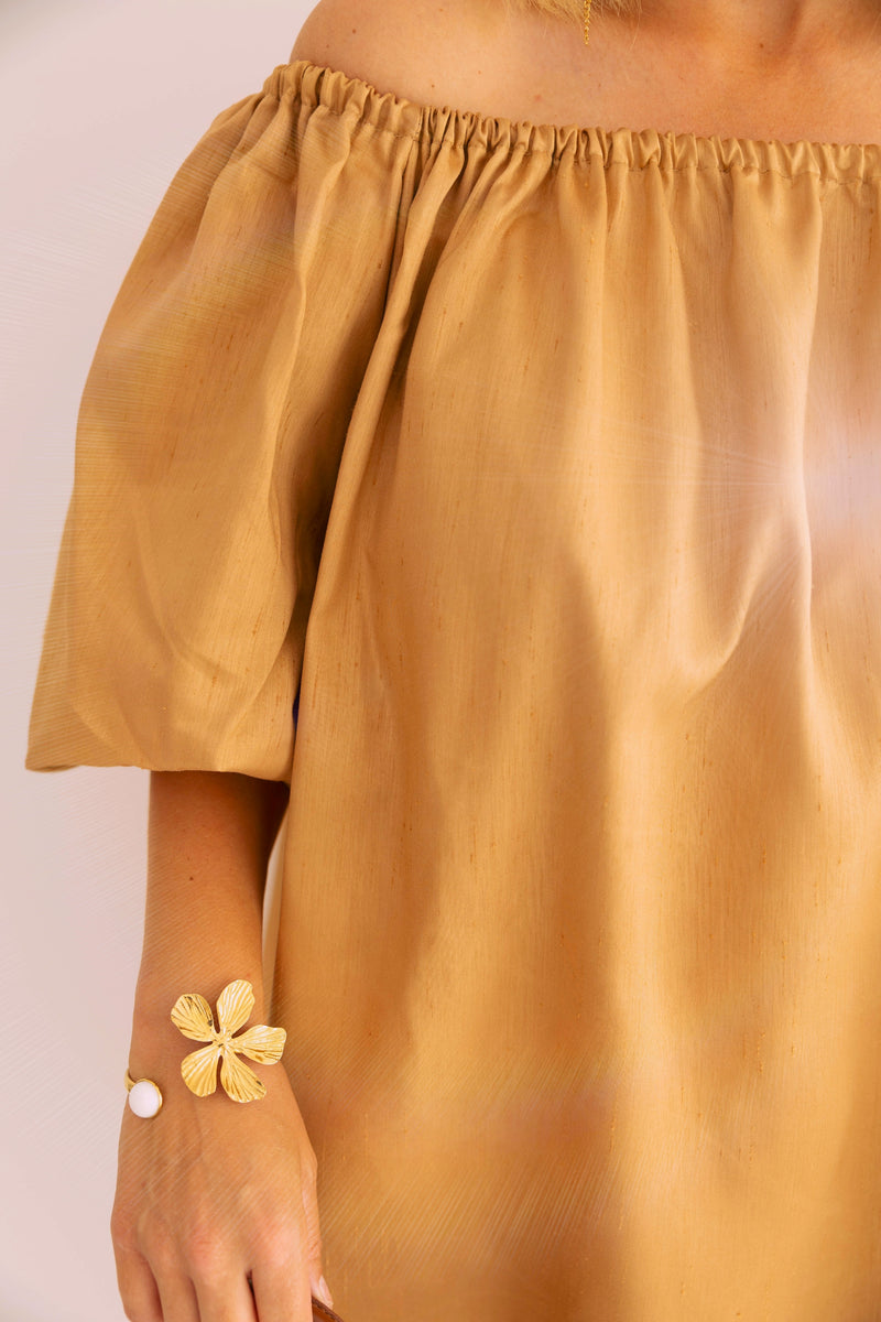 - Béllen Camel Dress