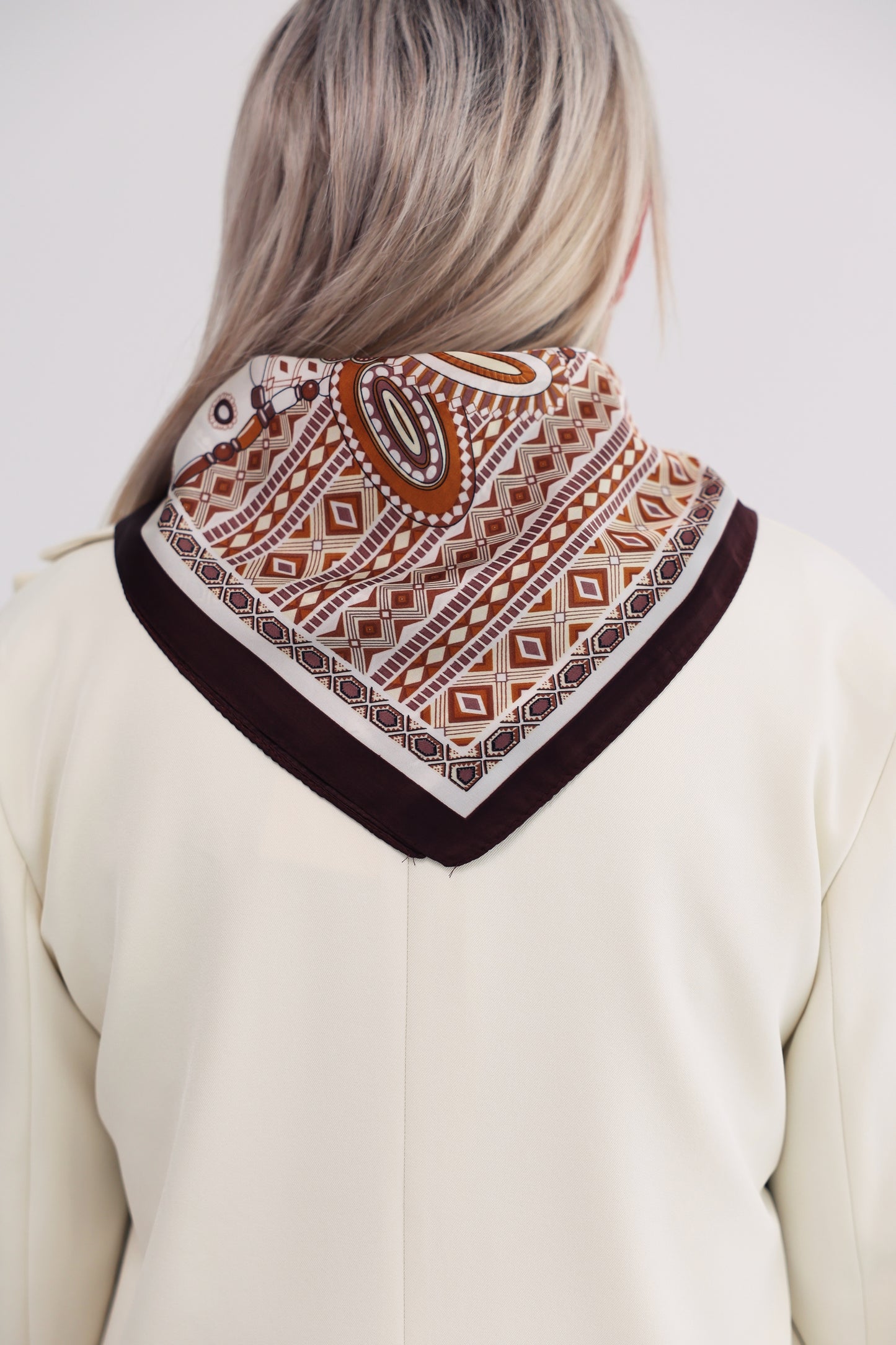- Brown Lion Scarf