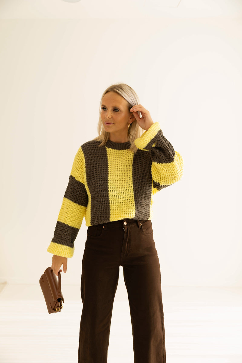 - Miel ' Mocha Sweater
