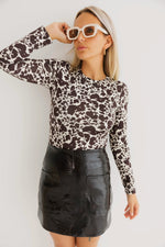 - Onda Chocolaté Skirt