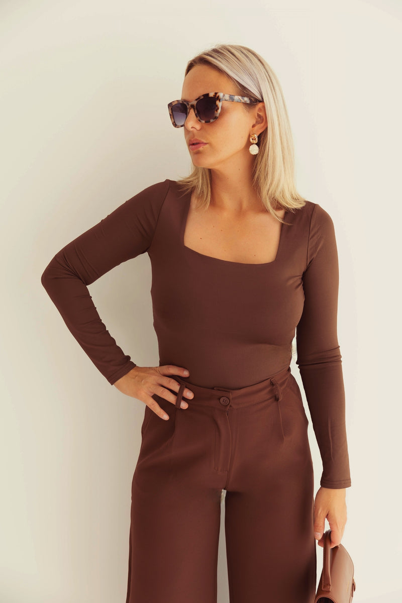 - Loöla Coffee Top