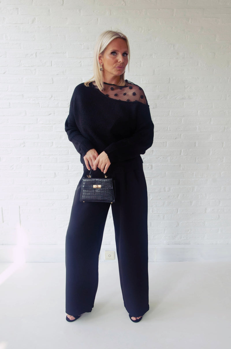 - Louiïse Black Sweater
