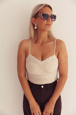 - Divina Top